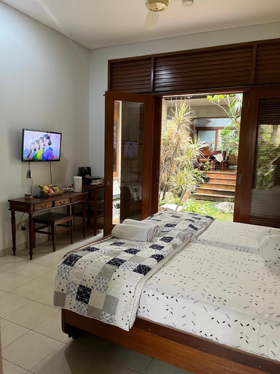 Raben House Homestay Bandung